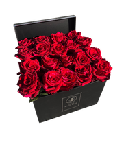 Load image into Gallery viewer, Pandora Butterfly Flower Box + Spray Rose Bouquet Spa Gift Bundle Combo