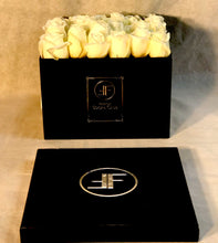 Load image into Gallery viewer, Princess Stephanie Flower Box