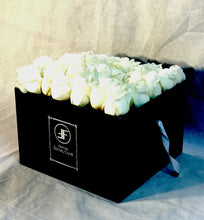 Load image into Gallery viewer, Princess Stephanie Flower Box