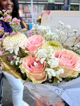 Load image into Gallery viewer, Pink Spearmint Gum Bouquet
