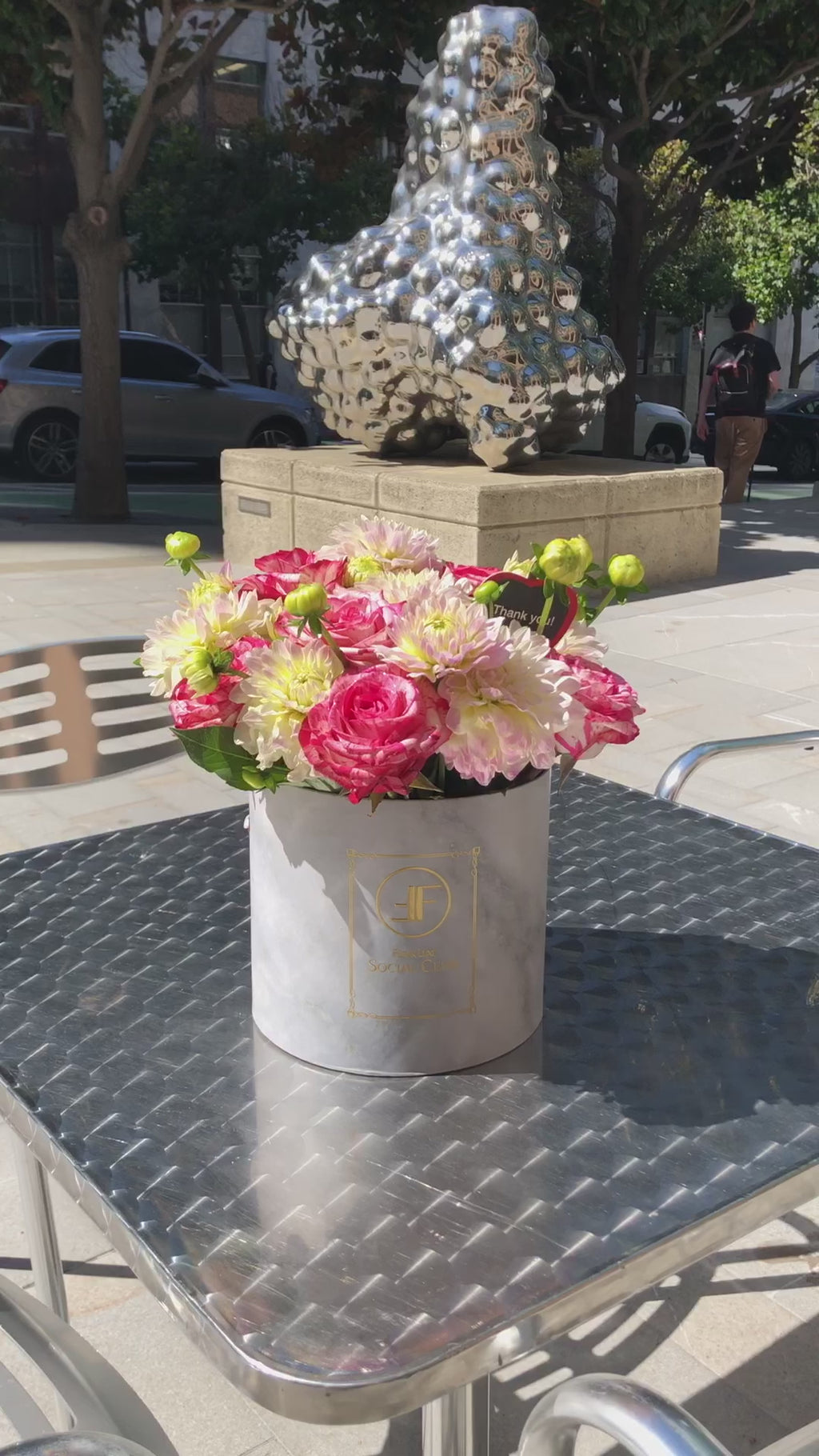 Anastasia’s Dalias Moyene Flower Box (SOLD OUT)