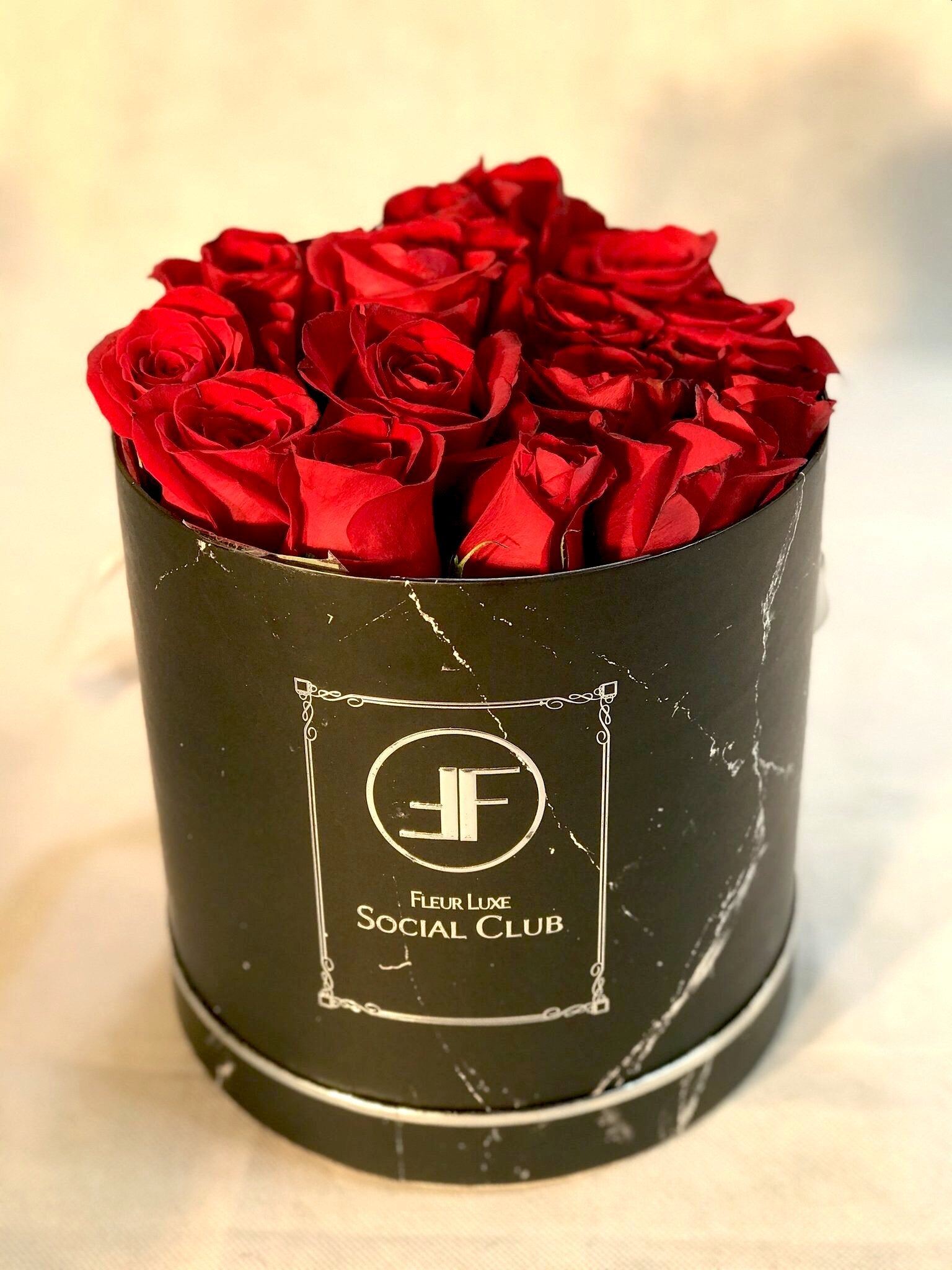 LOUVERTURE PRESERVED ROSES BOX (SOLD OUT)