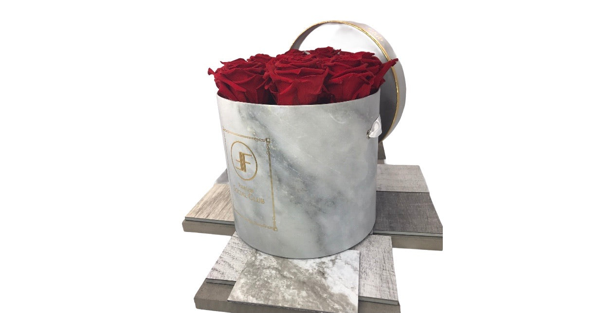 FRANCISCAN PRESERVED ROSES BOX (SOLD OUT)