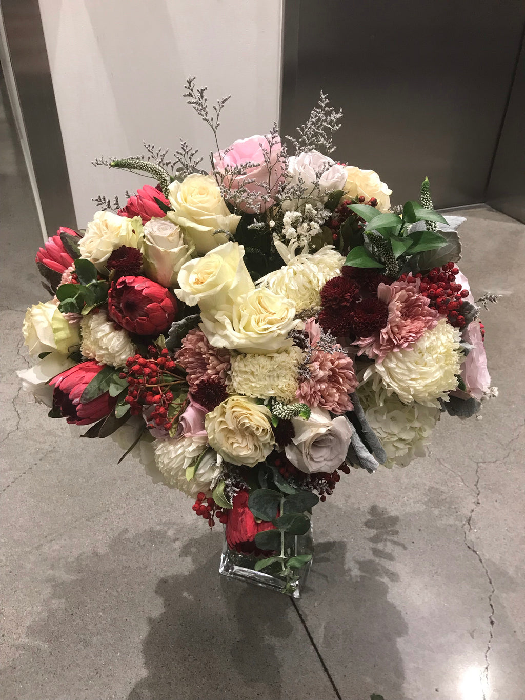 LaFramboise Break Apart Centerpiece